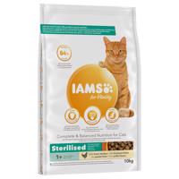 Výhodné balenie IAMS 2 x veľké balenie - Vitality Cat Adult Sterilised Chicken - 2 x 10 kg